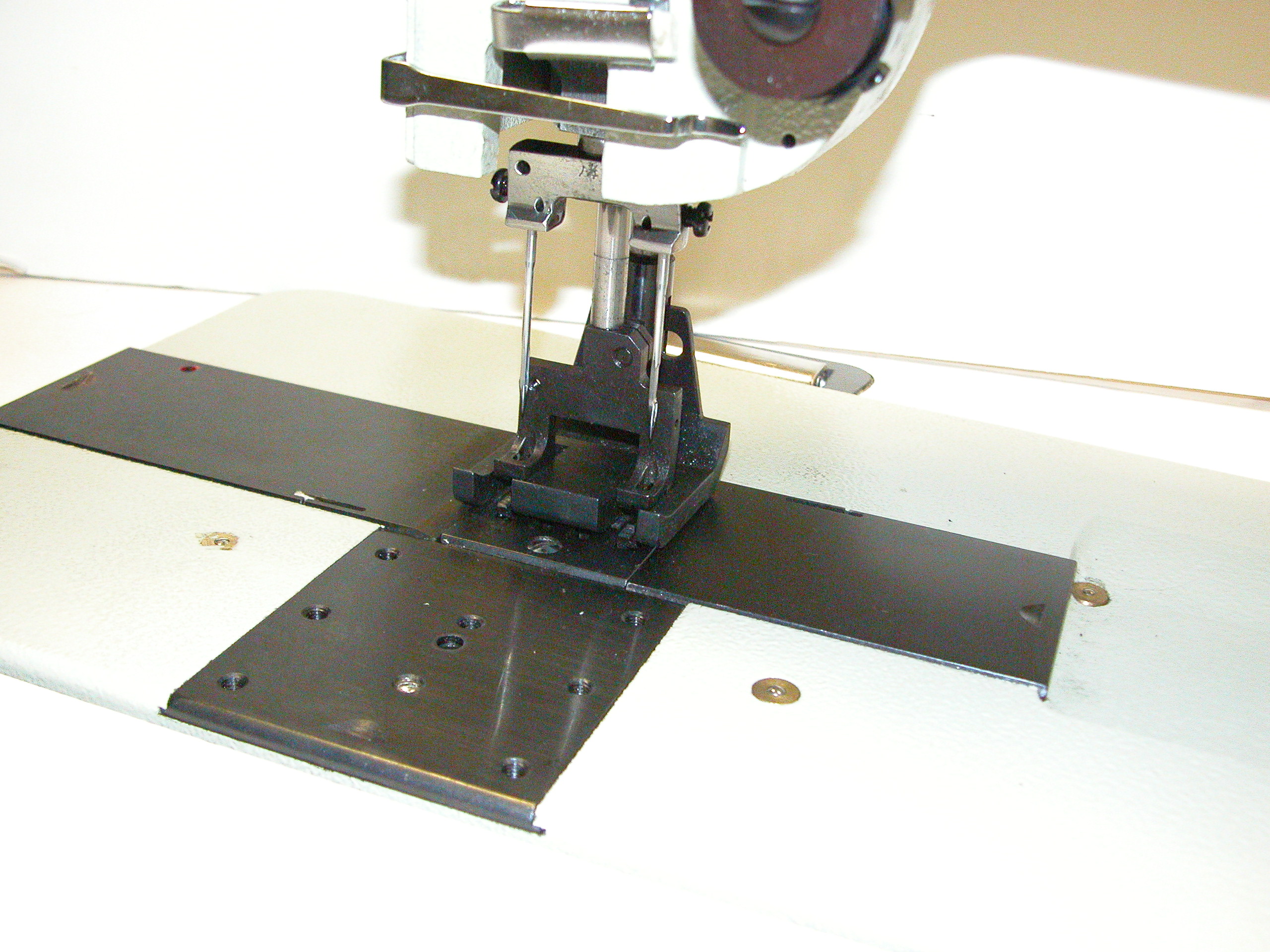 Typical TW28-BL12 Sewing Machine